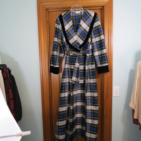 VTG Eileen West Couture Queen Anne's Lace Silk Velvet Trim Plaid Robe Size Large - Picture 2 of 10